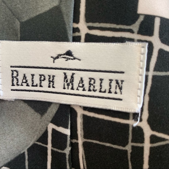 Soccer tie vintage RALPH MARLIN soccer tie with whimsical soccer ball pattern - Picture 10 of 12